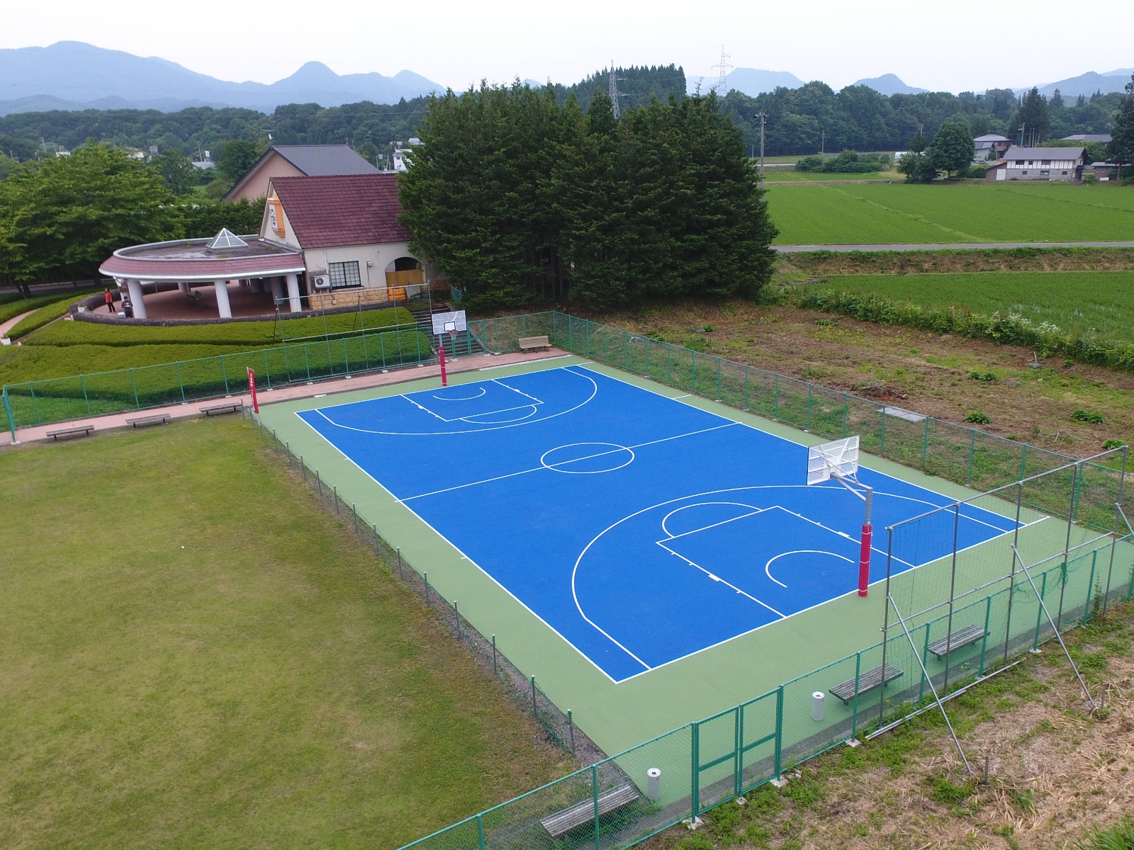 御所湖広域公園ファミリーランド バスケットコート Nihon Field
